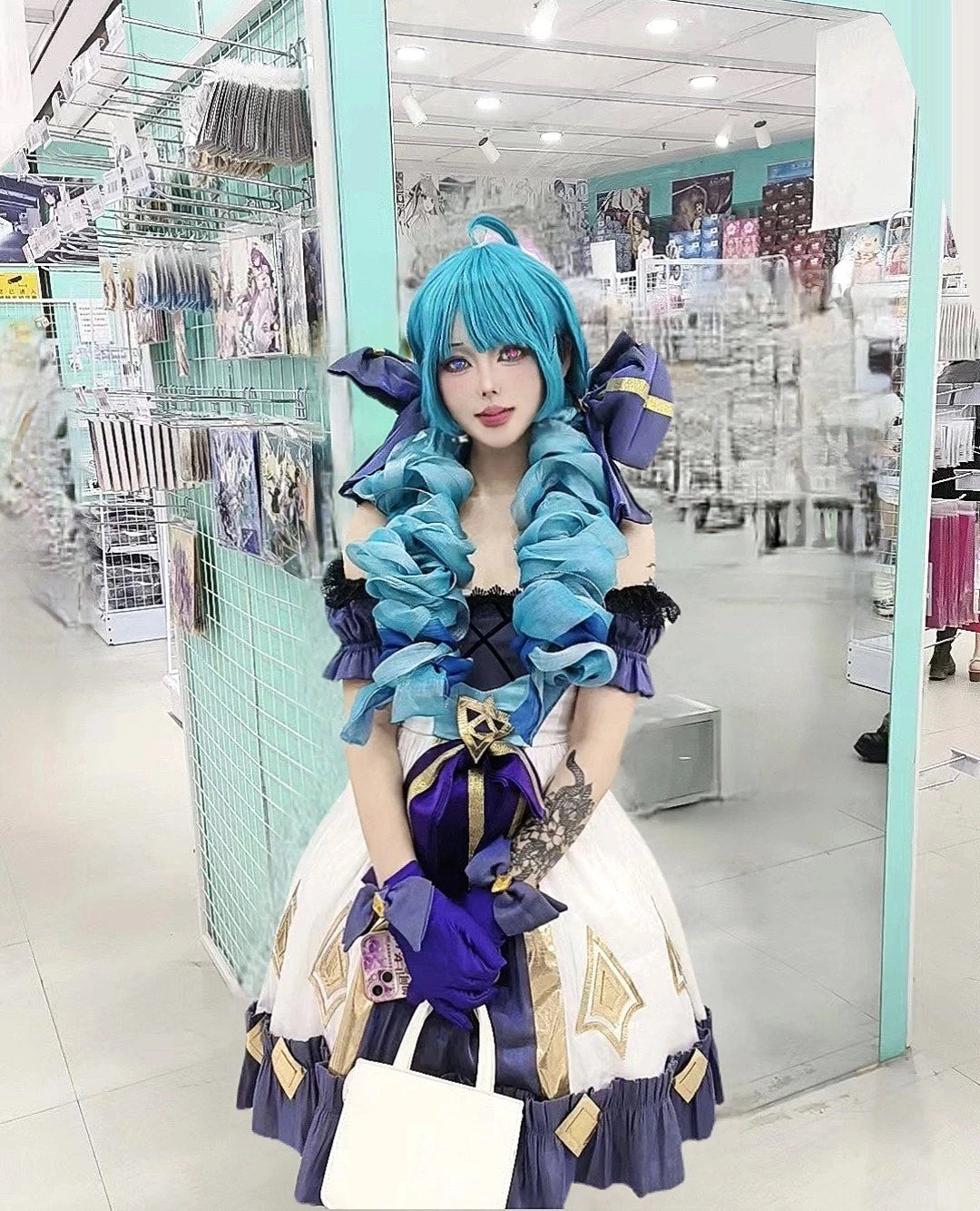 Gwen, Cosplay Costume, Anime Outfit, Perfect for Cosplay Events
